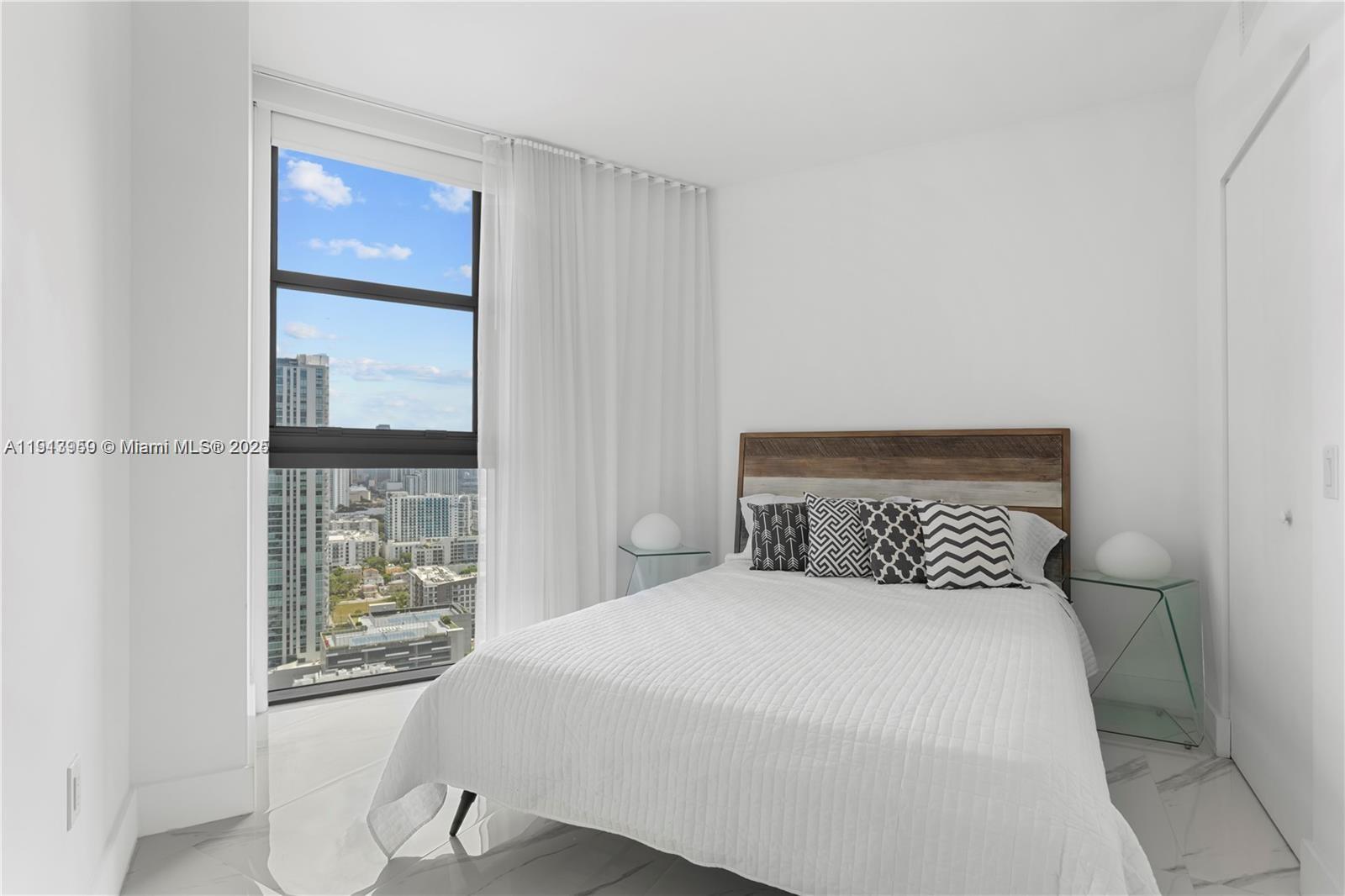 PARAISO BAYVIEWS CONDO - Residential Lease