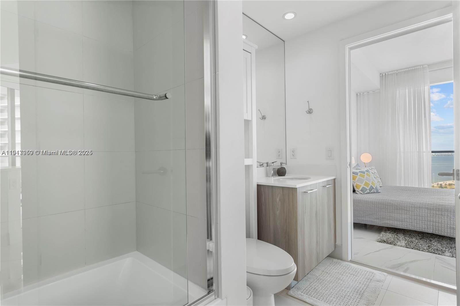 PARAISO BAYVIEWS CONDO - Residential Lease