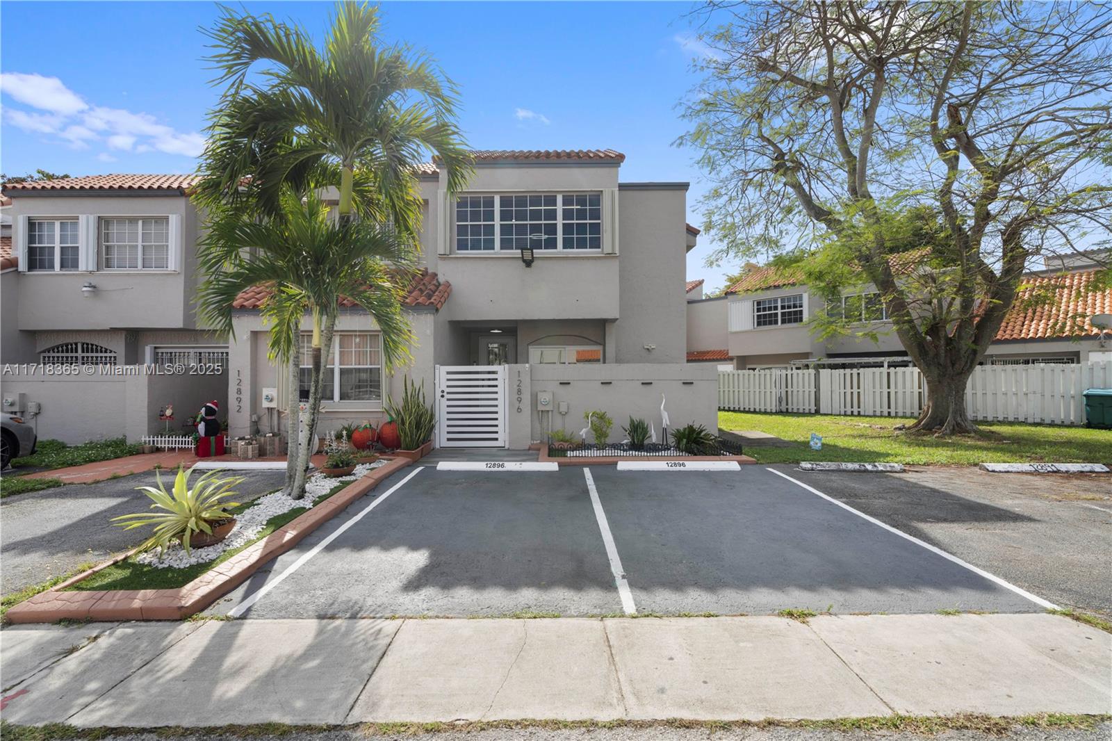 Property for Sale at 12896 Sw 62nd Ln, Miami, Broward County, Florida - Bedrooms: 3 
Bathrooms: 3  - $539,900