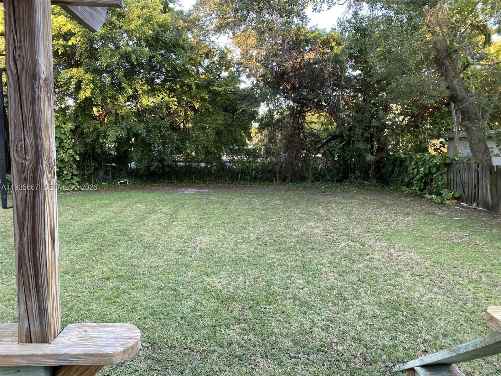 1ST ADDN BISCAYNE LAWN - Residential Lease