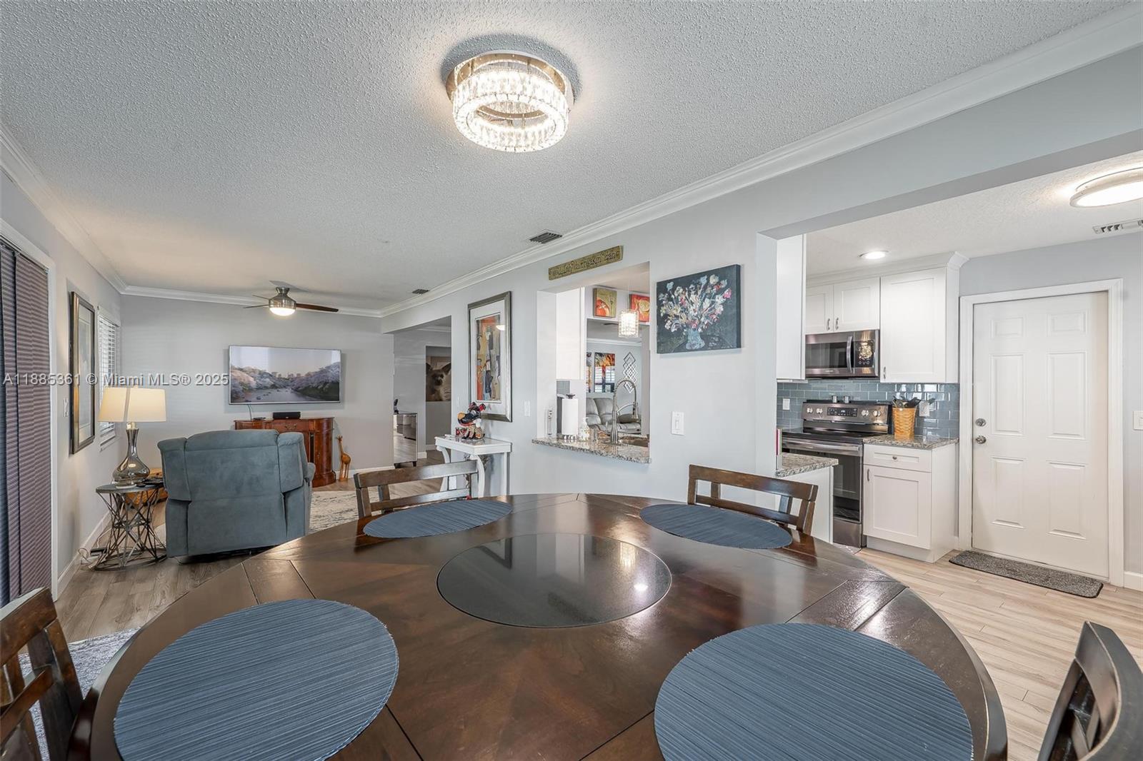 LAUDERDALE WEST 2 SEC - Residential