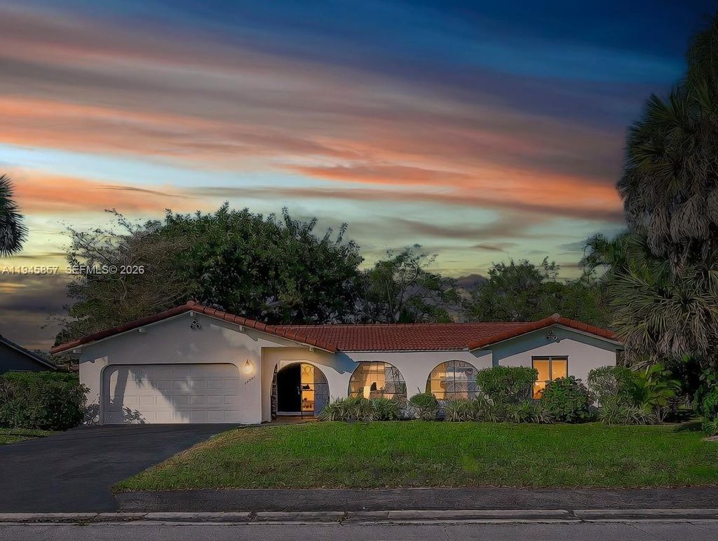 Photo of 10251 NW 39th Ct, Coral Springs, FL 33065 (MLS # A11945857)