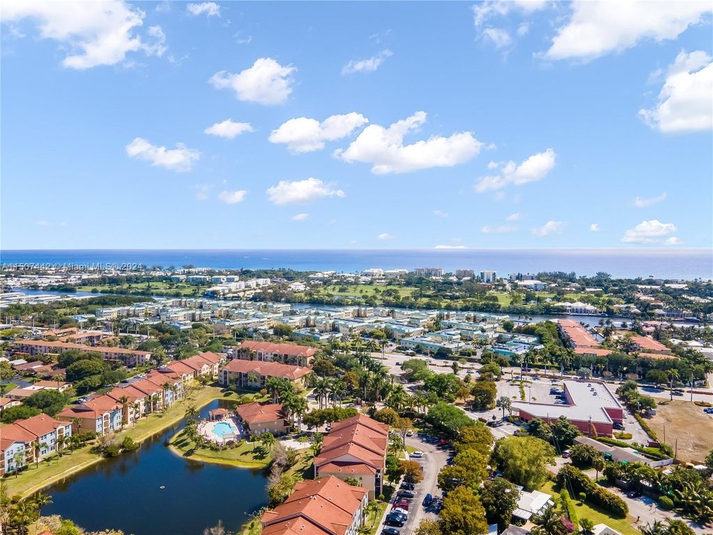 Photo of 1308 Villa Circle #1308, Boynton Beach, FL 33435 (MLS # A11507442)