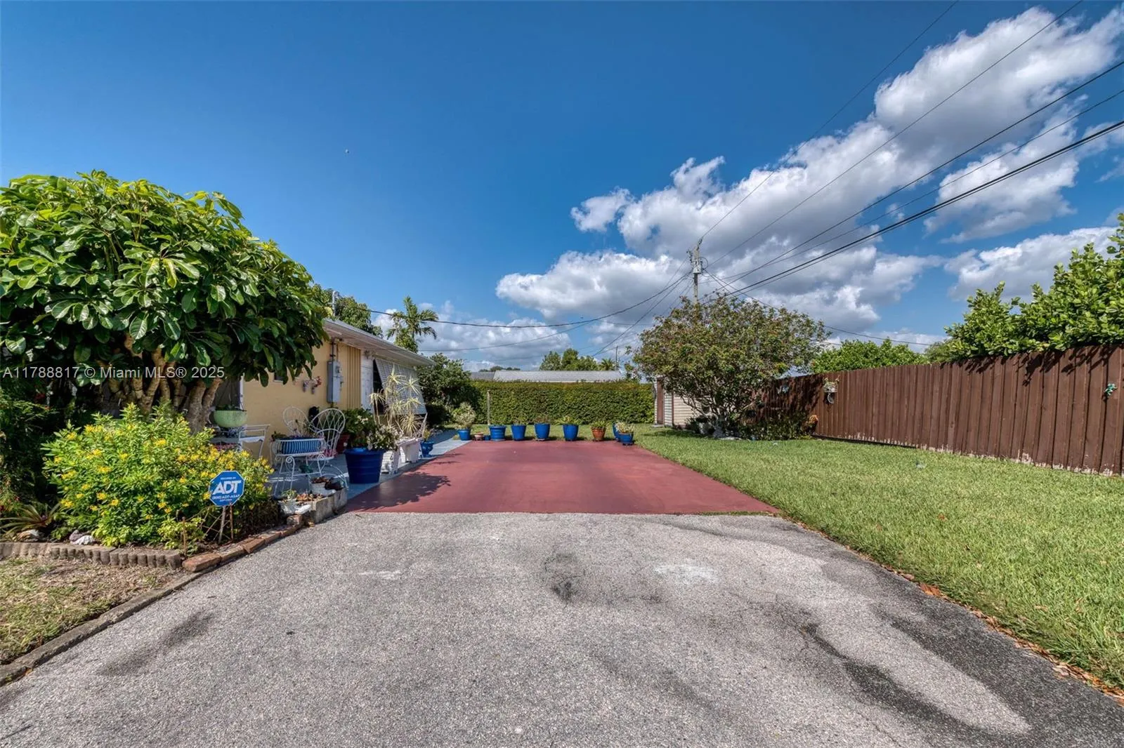 Cutler Bay, Florida 33189, United States, 3 Bedrooms Bedrooms, ,2 BathroomsBathrooms,Residential,Pending,113688