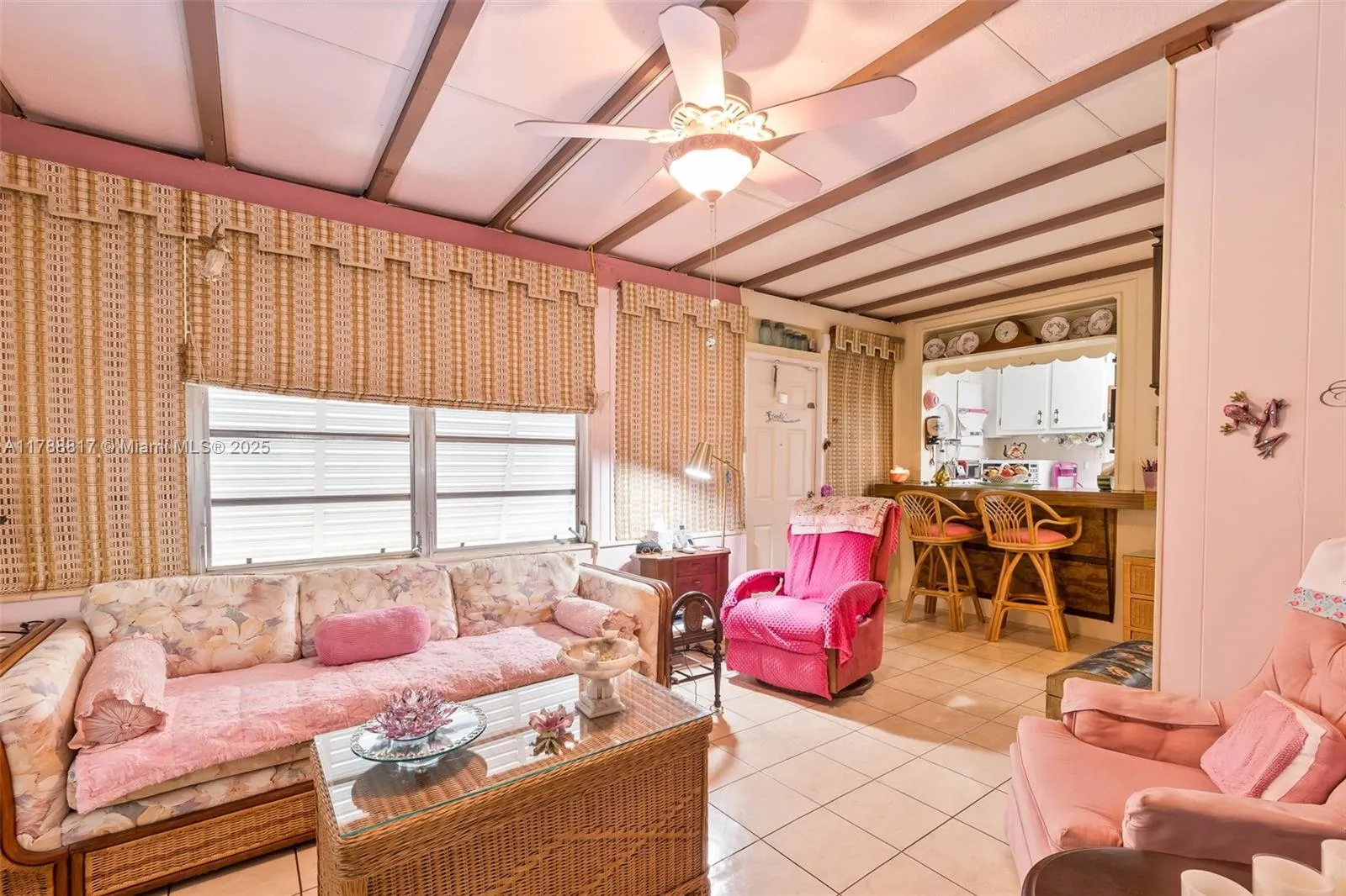 Cutler Bay, Florida 33189, United States, 3 Bedrooms Bedrooms, ,2 BathroomsBathrooms,Residential,Pending,113688