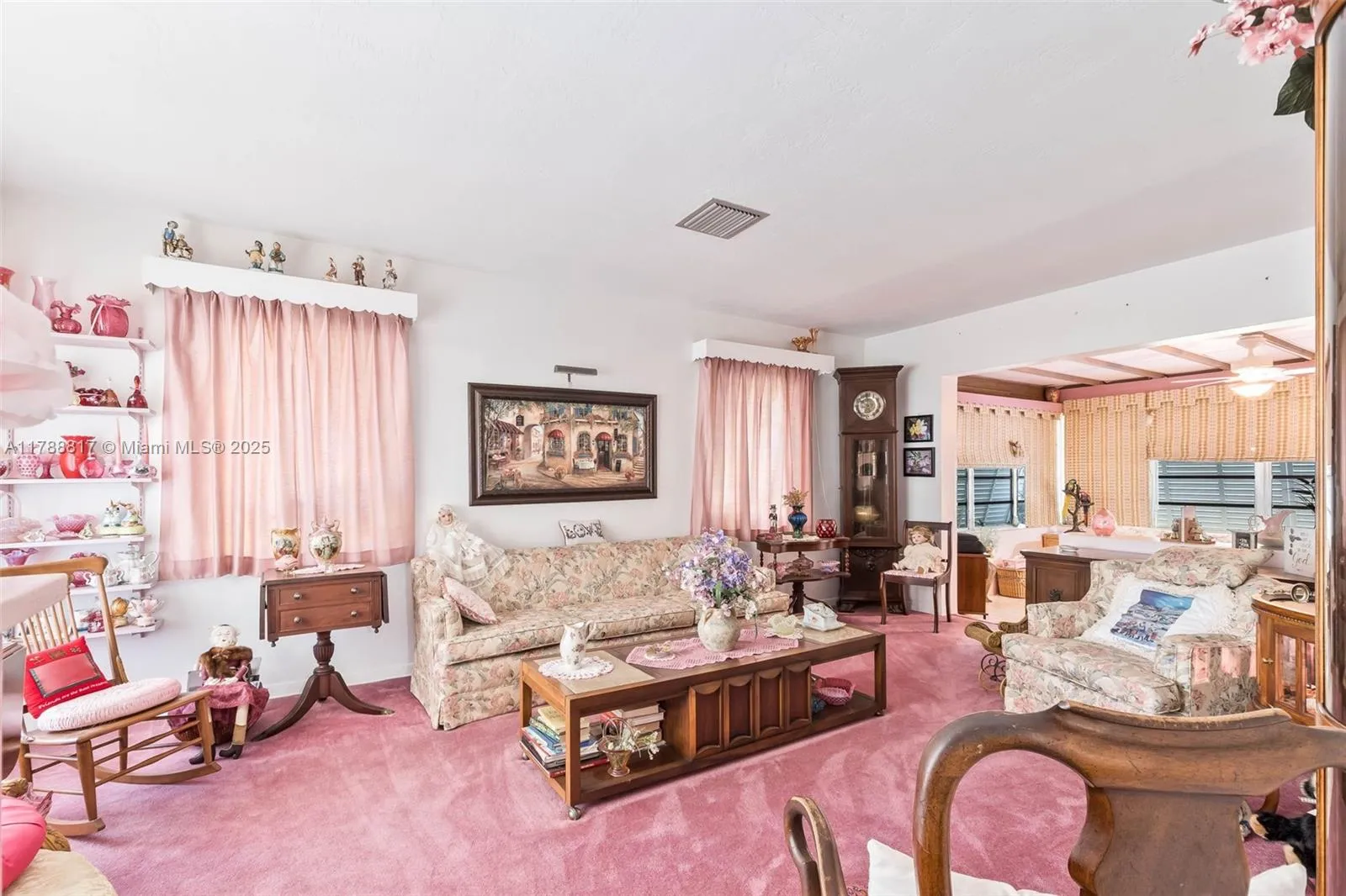 Cutler Bay, Florida 33189, United States, 3 Bedrooms Bedrooms, ,2 BathroomsBathrooms,Residential,Pending,113688