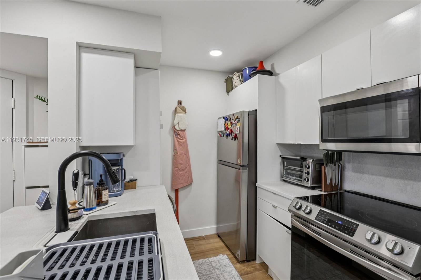 SUNDANCE AT DAVIE CONDO - Residential Lease