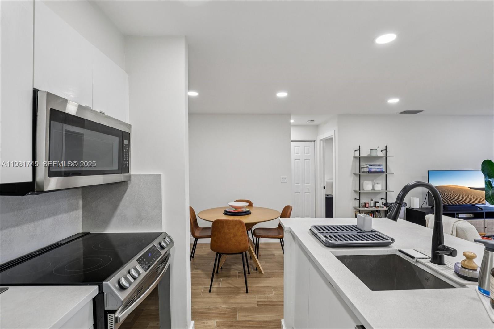 SUNDANCE AT DAVIE CONDO - Residential Lease