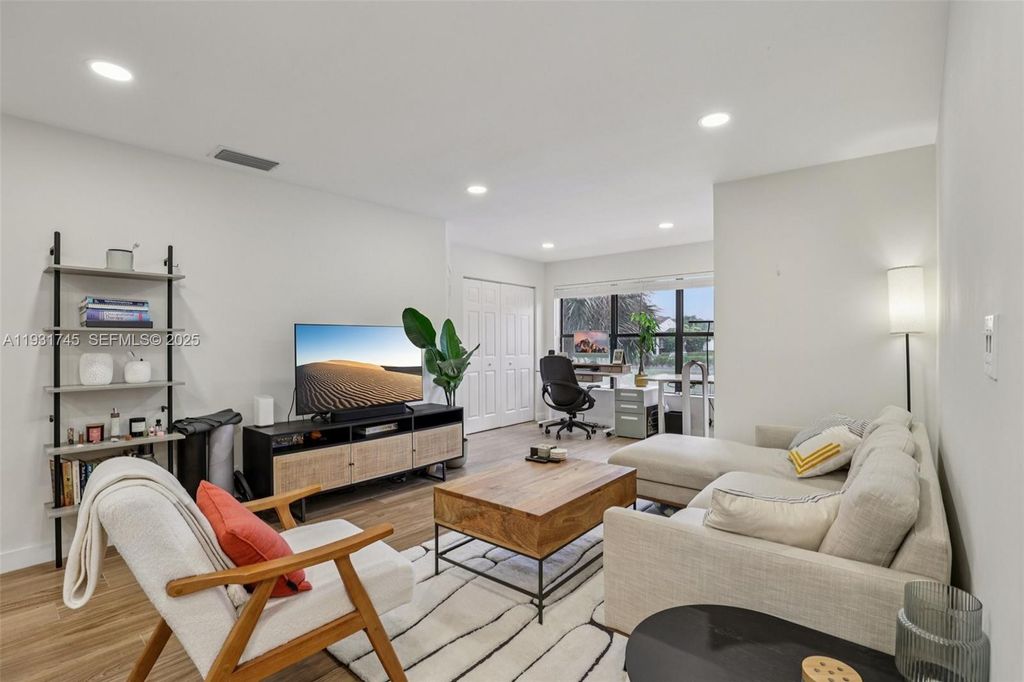 Photo of 2926 S University Dr #6204, Davie, FL 33328 (MLS # A11931745)