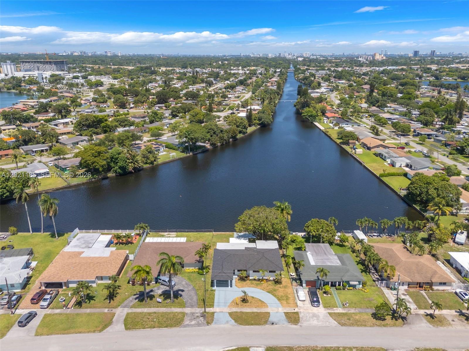CRAVERO LAKE SHORE EST 2N - Residential