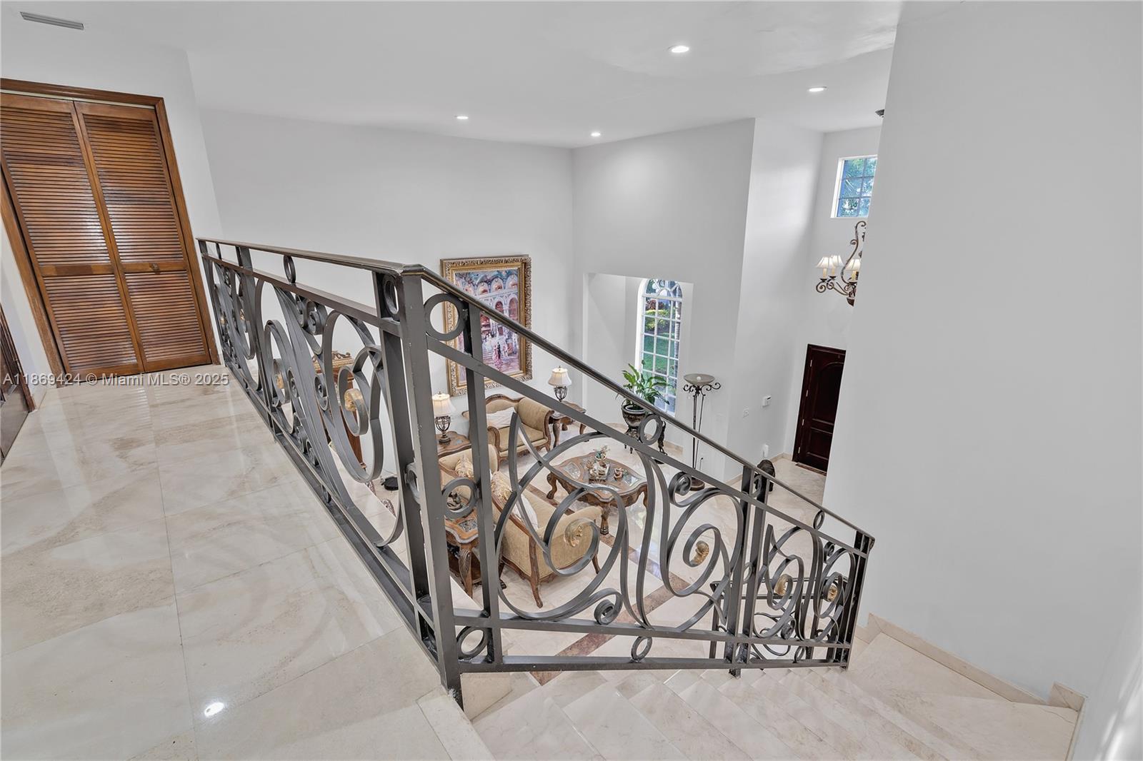 FIRST ADDN TO RO-JEN ESTA - Residential