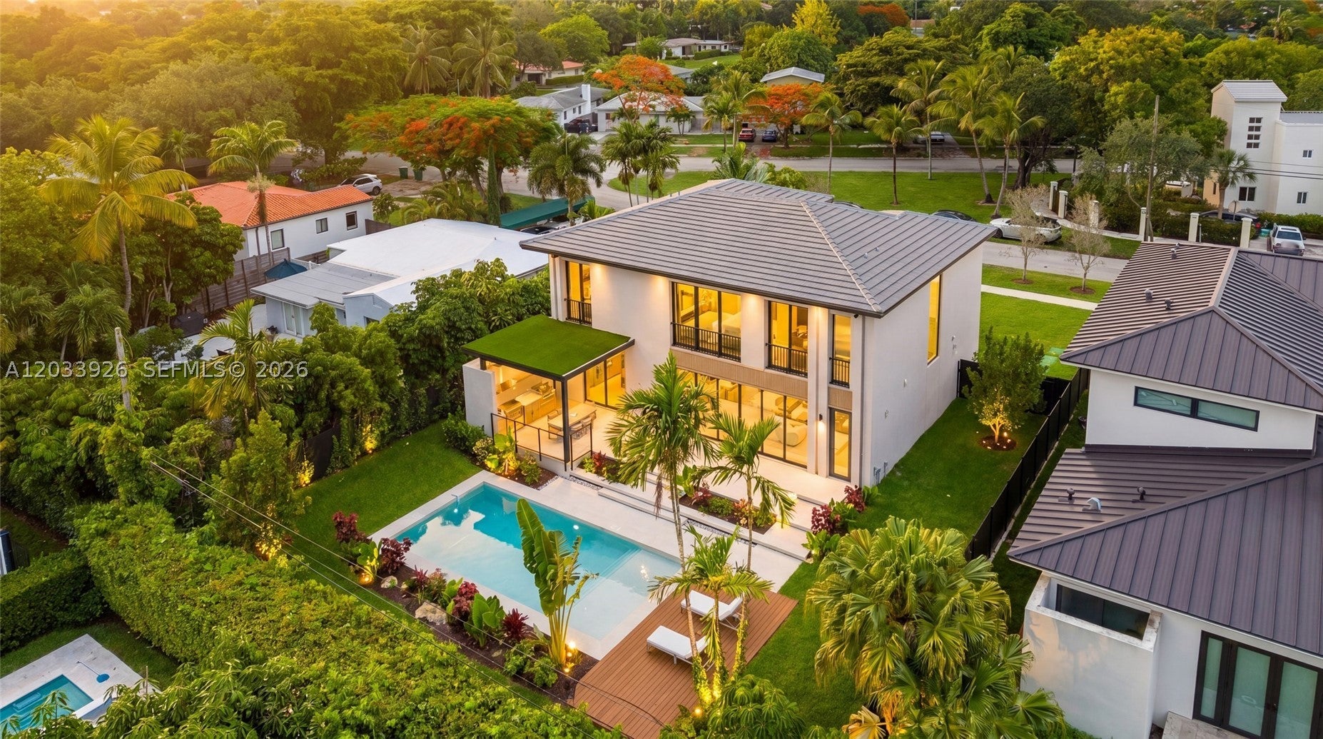 5854 SW 30th St, Miami, FL, 33155/$4,250,000 4 5854 SW 30th St
