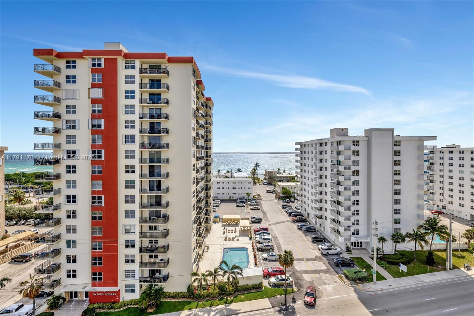 TRAFALGAR TOWERS CONDOMIN - Residential