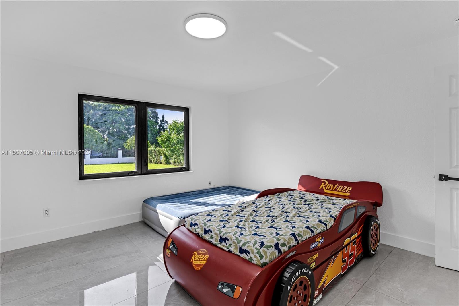 Acreage - Residential