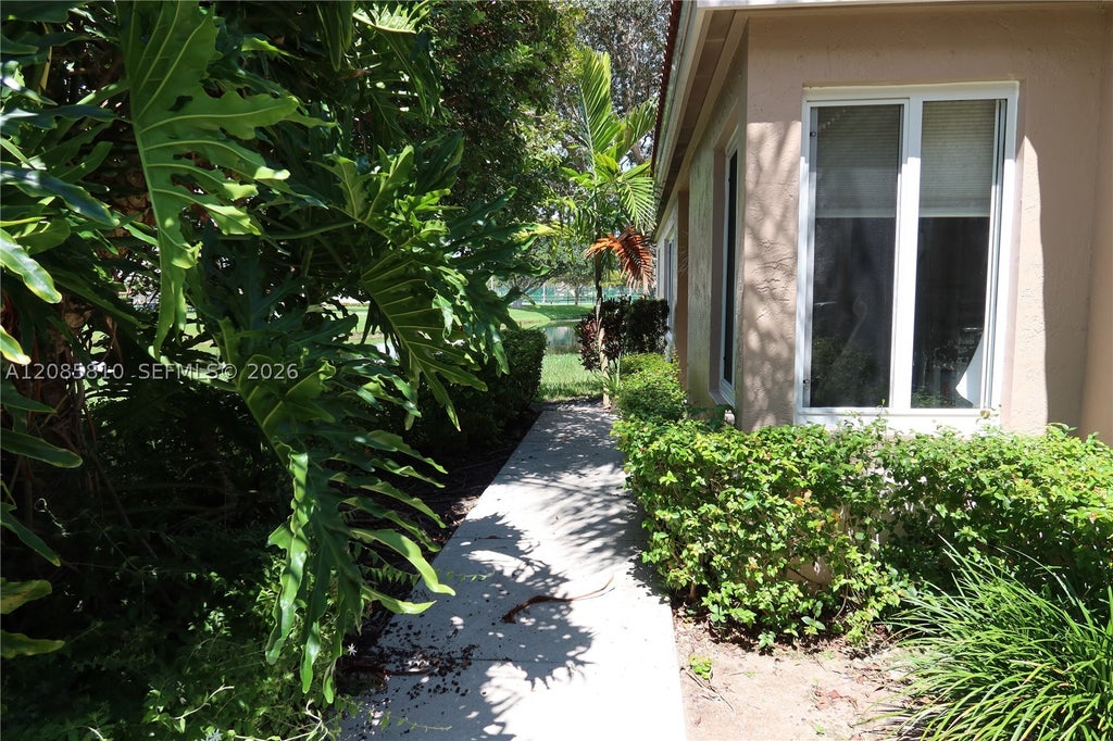 Photo of Davie, FL 33324 (MLS # A12085810)