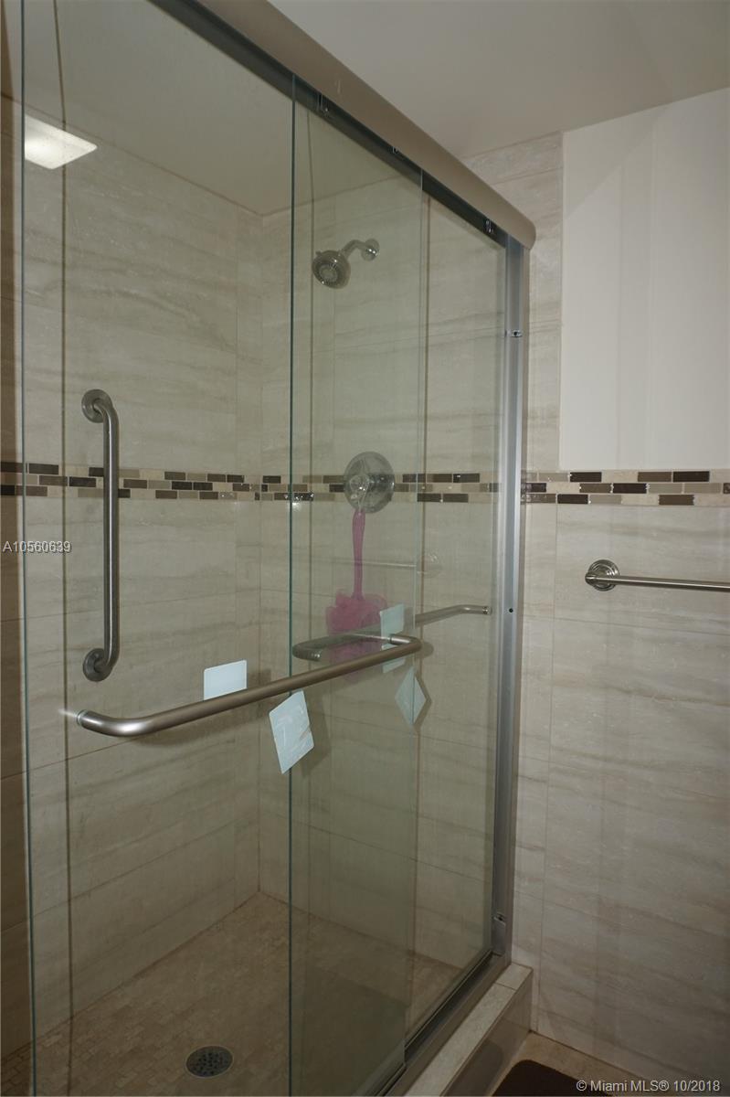 SUFFOLK AT CENTURY VILLAG - Residential Lease