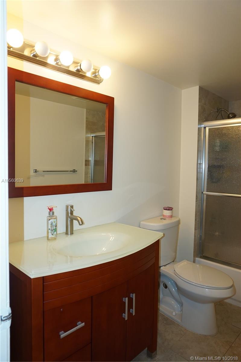 SUFFOLK AT CENTURY VILLAG - Residential Lease