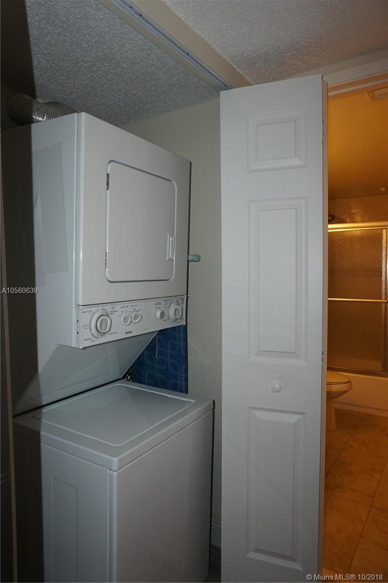 SUFFOLK AT CENTURY VILLAG - Residential Lease