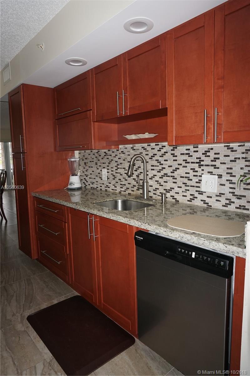 SUFFOLK AT CENTURY VILLAG - Residential Lease