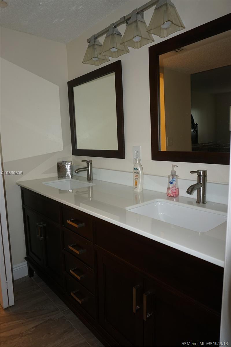 SUFFOLK AT CENTURY VILLAG - Residential Lease