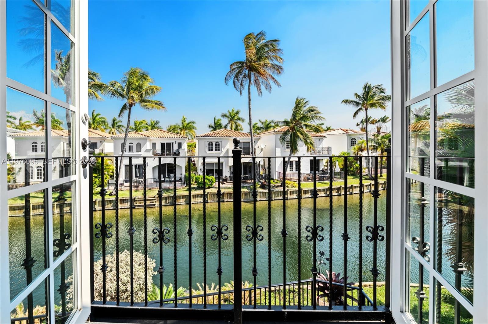 AVENTURA LAKES PHASE 1 - Residential Lease