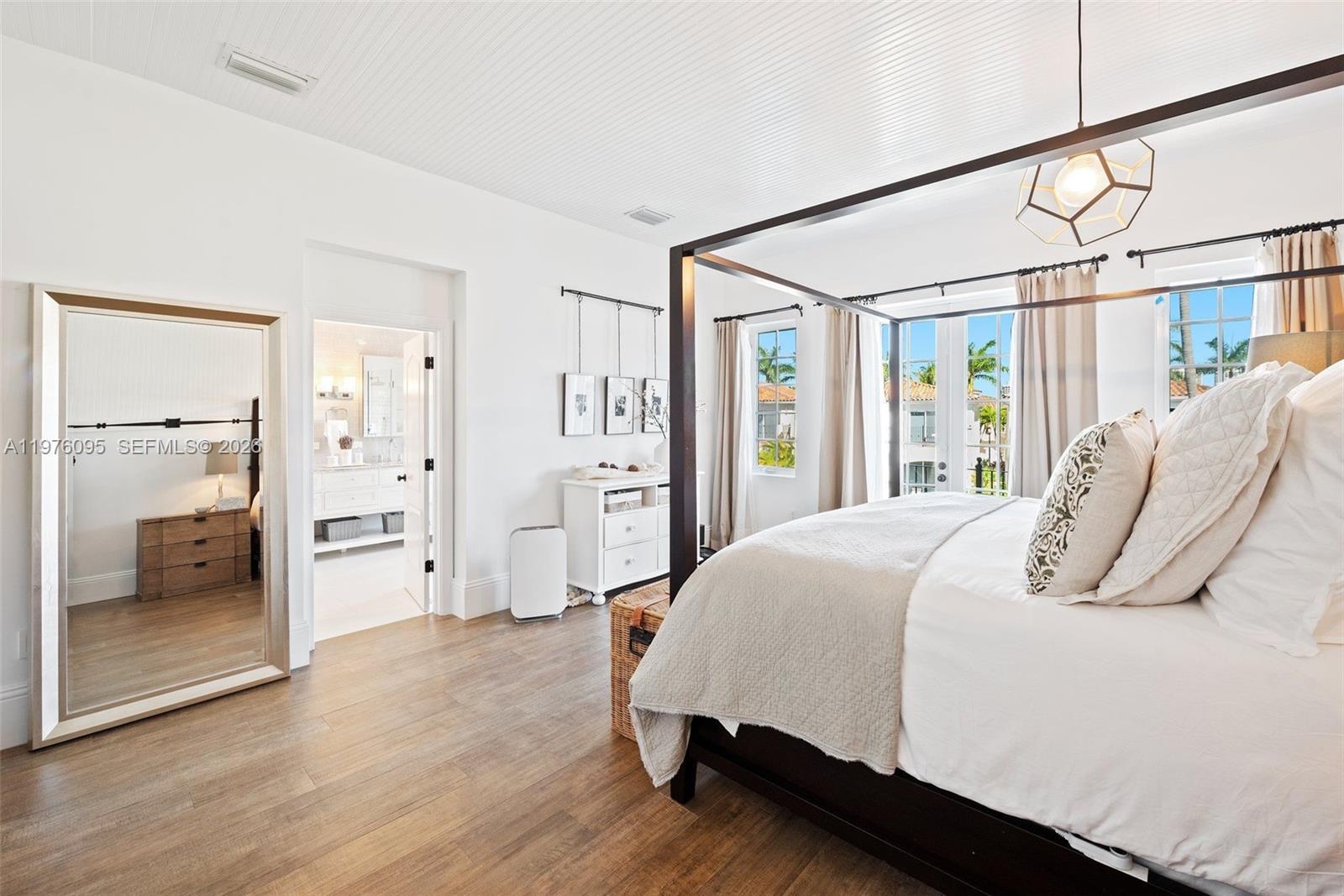 AVENTURA LAKES PHASE 1 - Residential Lease