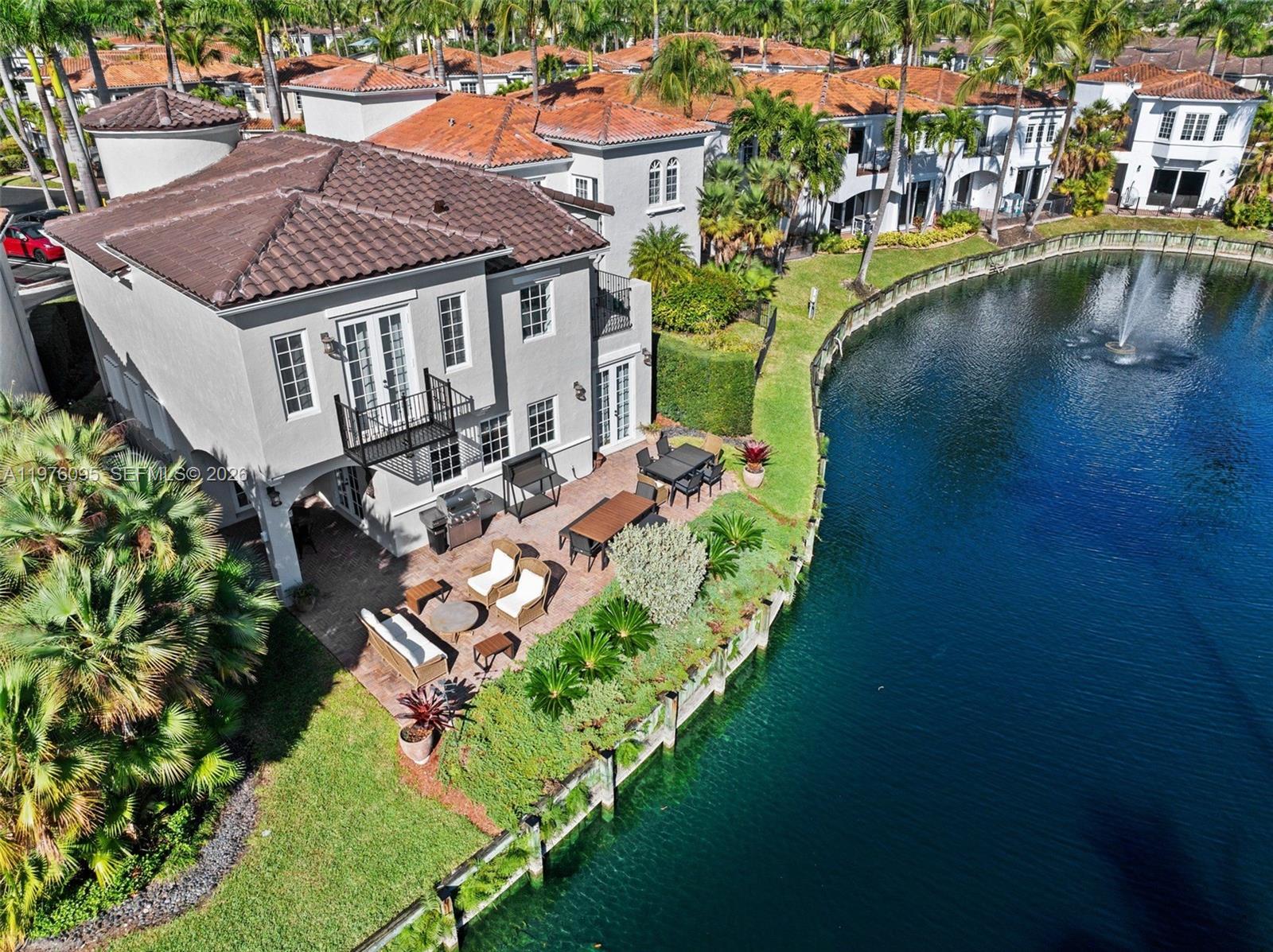 AVENTURA LAKES PHASE 1 - Residential Lease