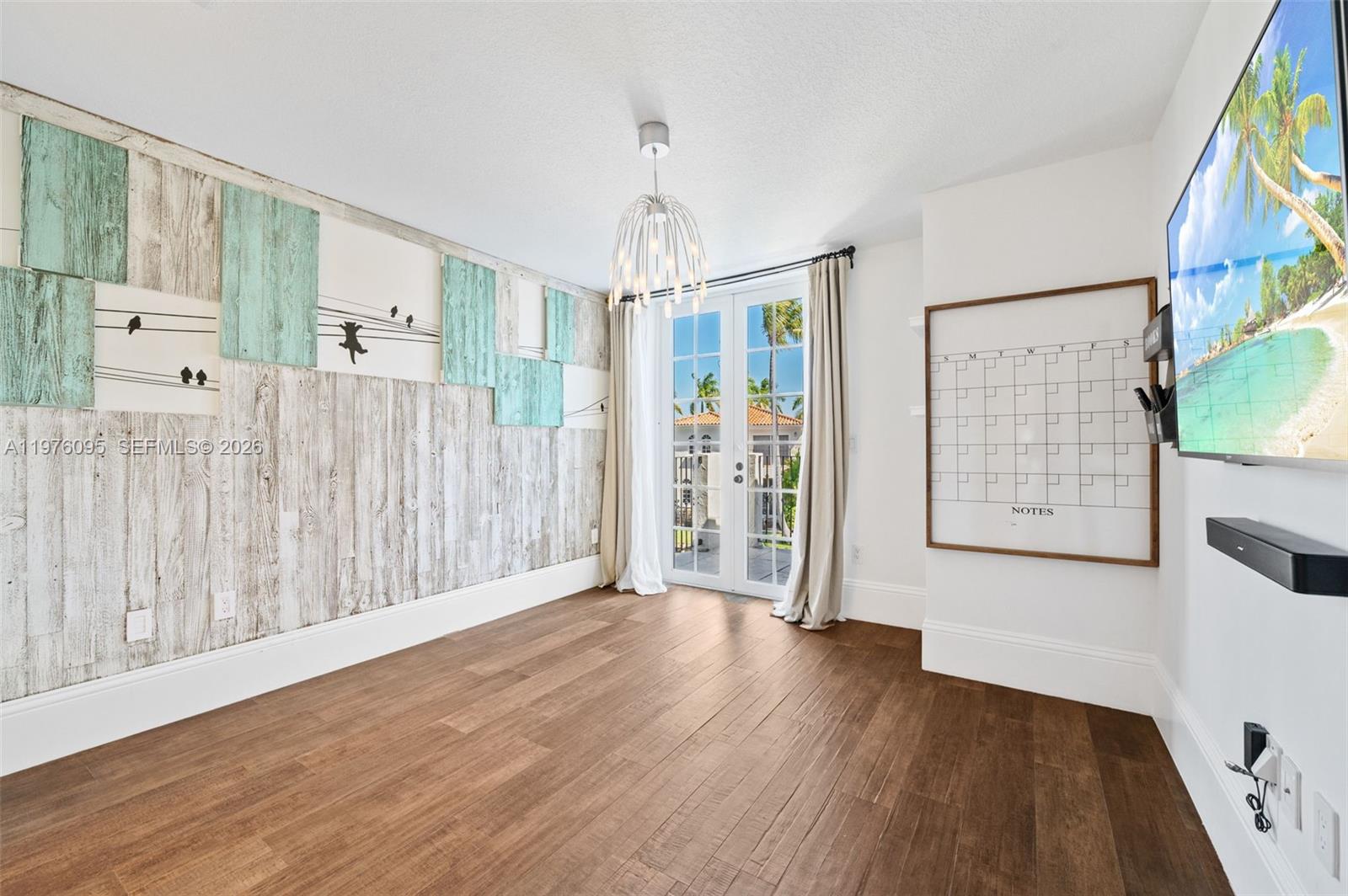 AVENTURA LAKES PHASE 1 - Residential Lease