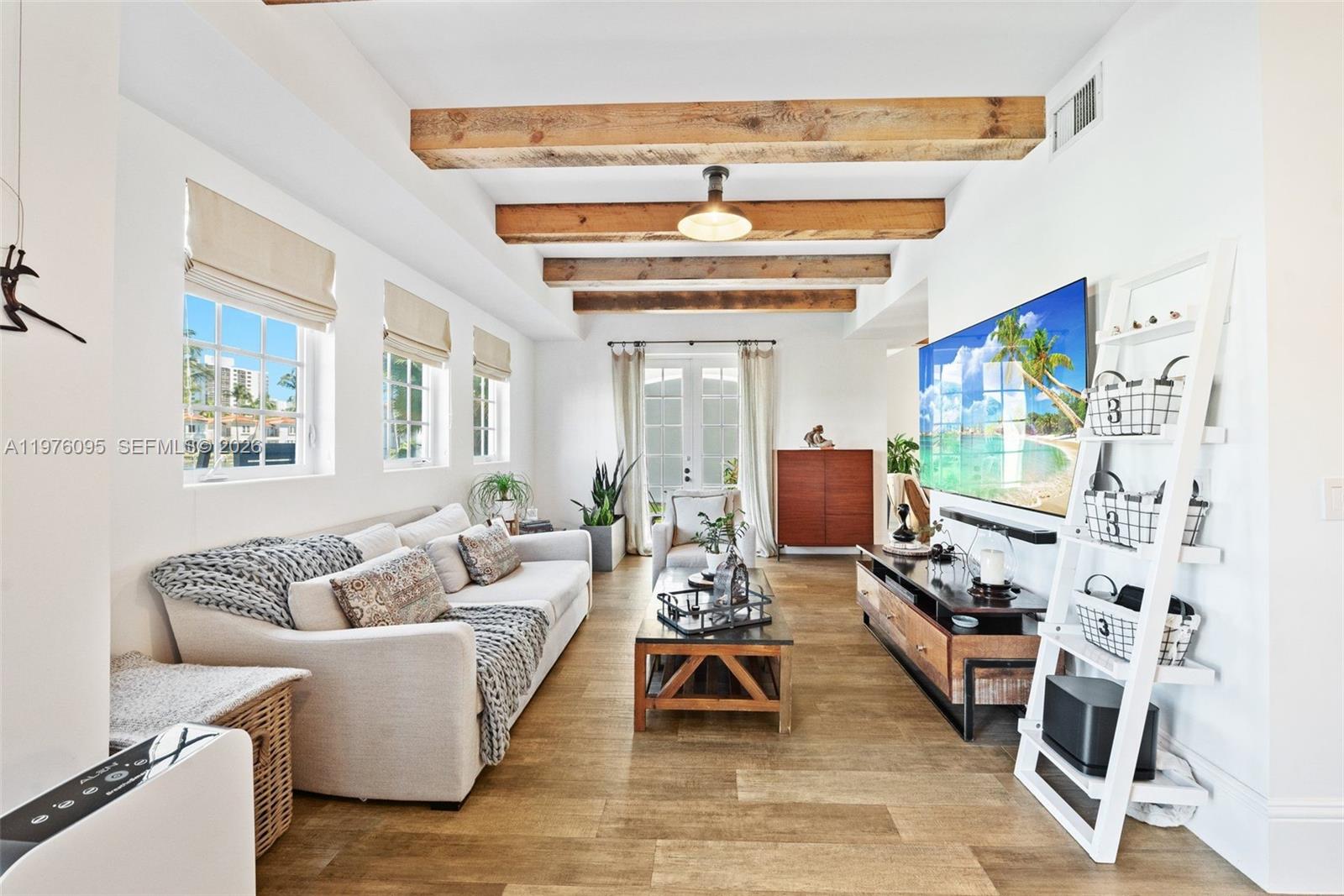 AVENTURA LAKES PHASE 1 - Residential Lease