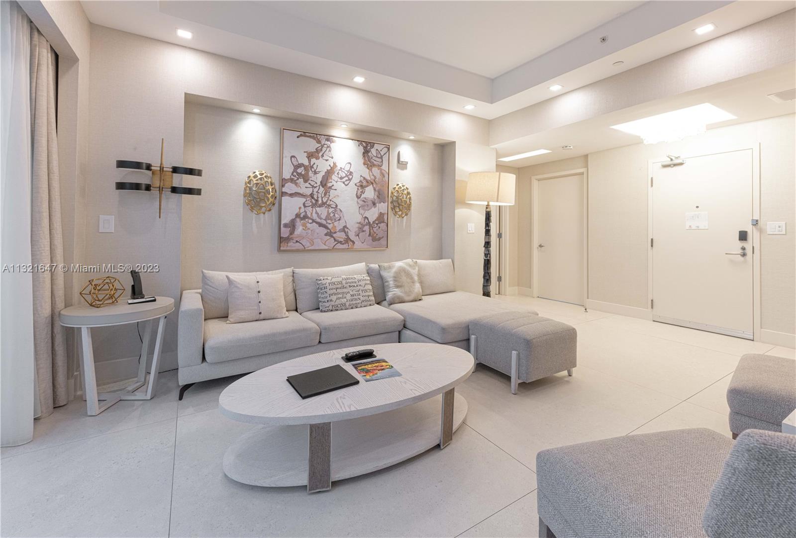 551 FLB CONDOMINIUM RESID - Residential