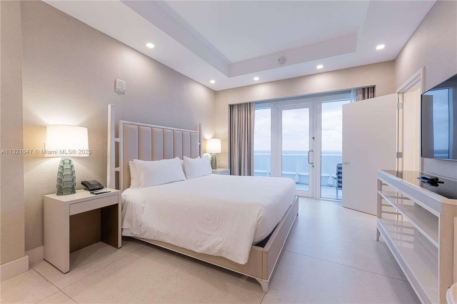 551 FLB CONDOMINIUM RESID - Residential