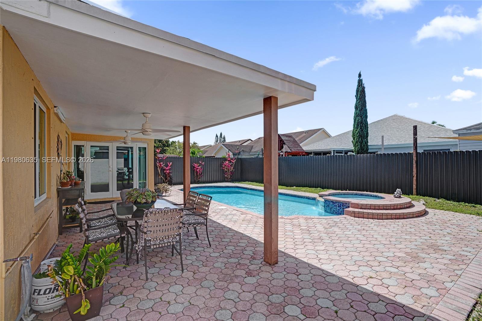 CHANTE-CLARE - Residential