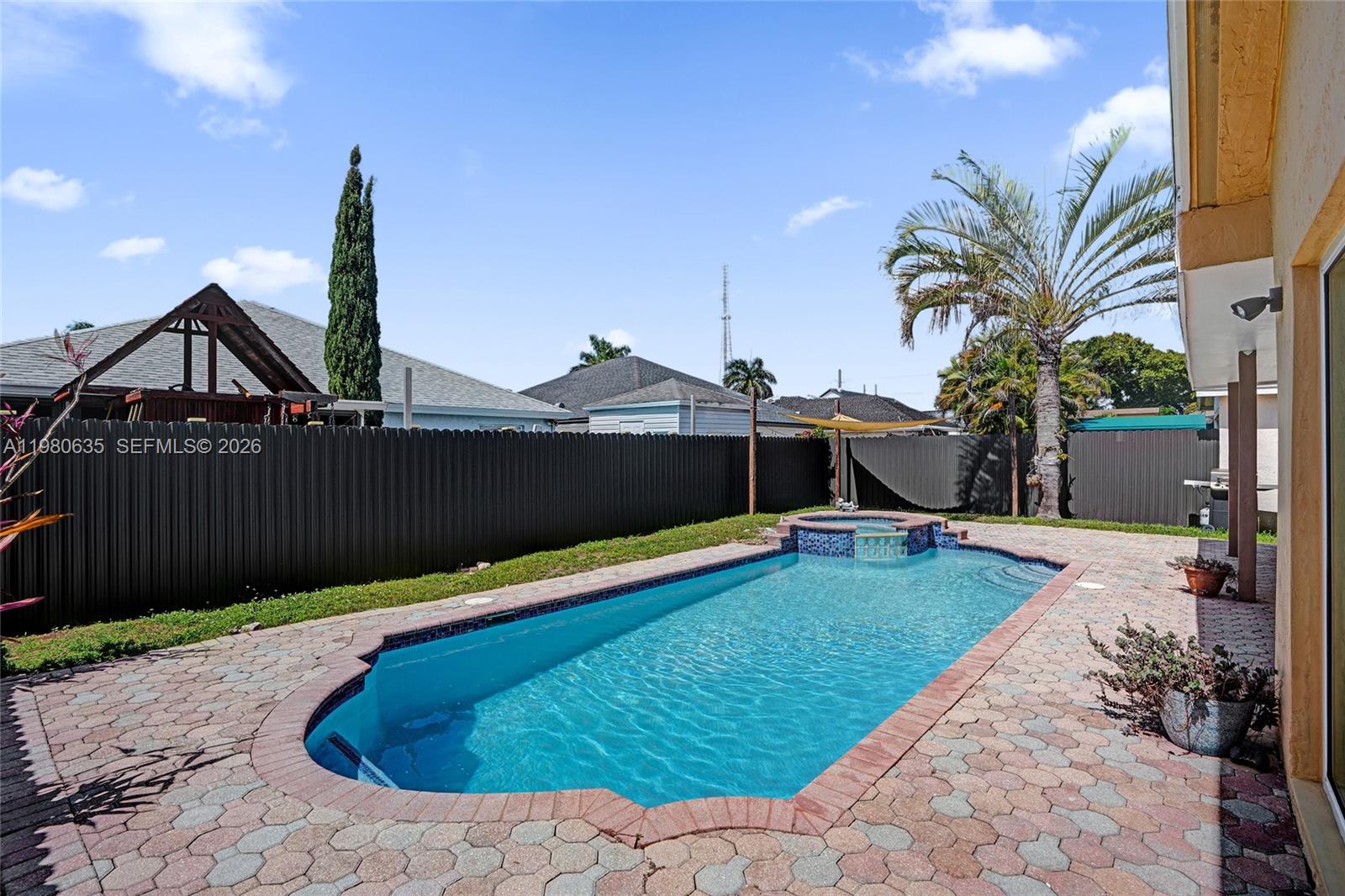 CHANTE-CLARE - Residential