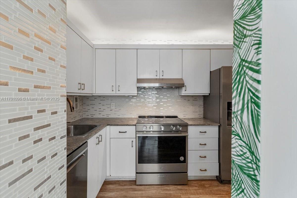 VILLA BAY VISTA CONDO - Residential