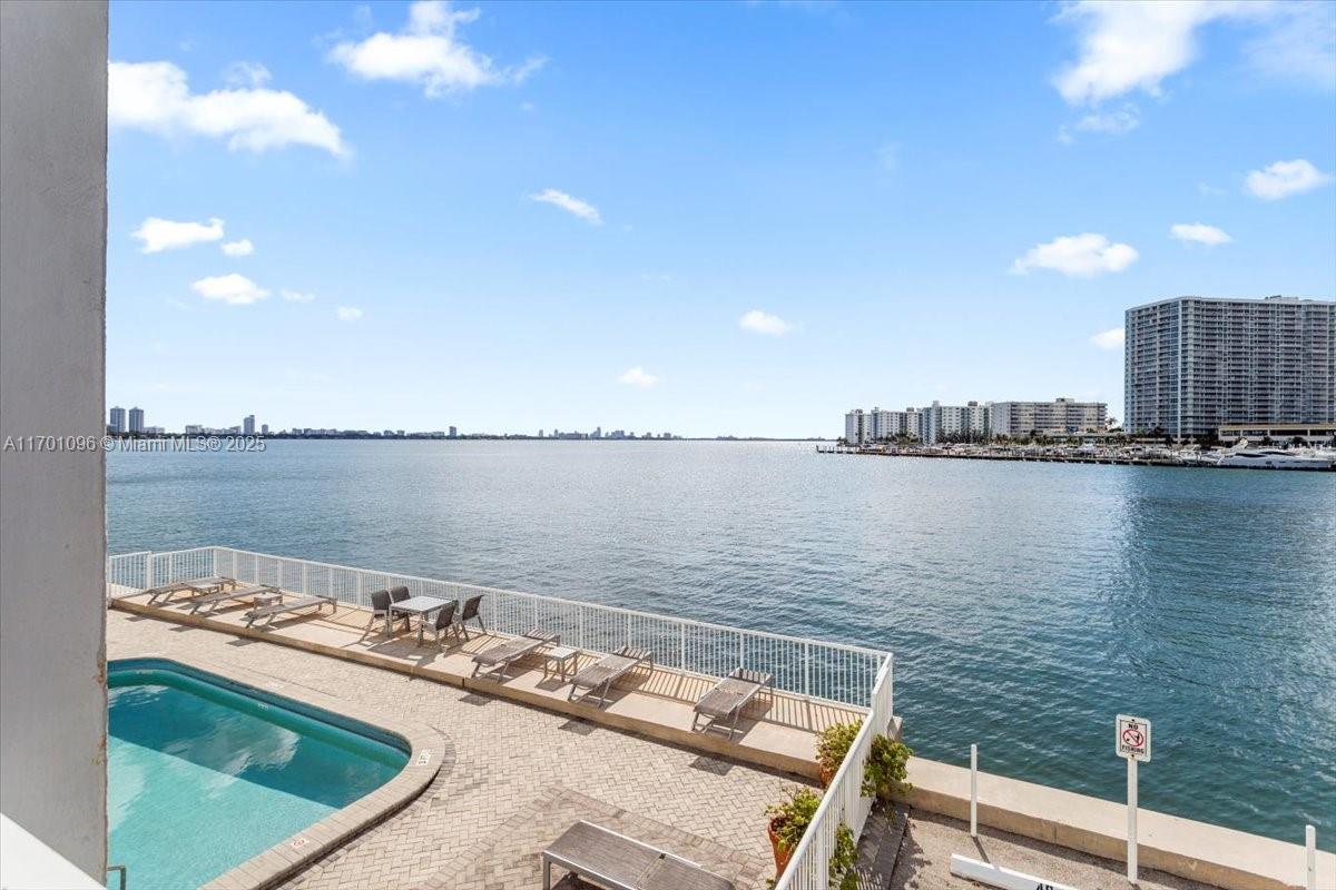 VILLA BAY VISTA CONDO - Residential