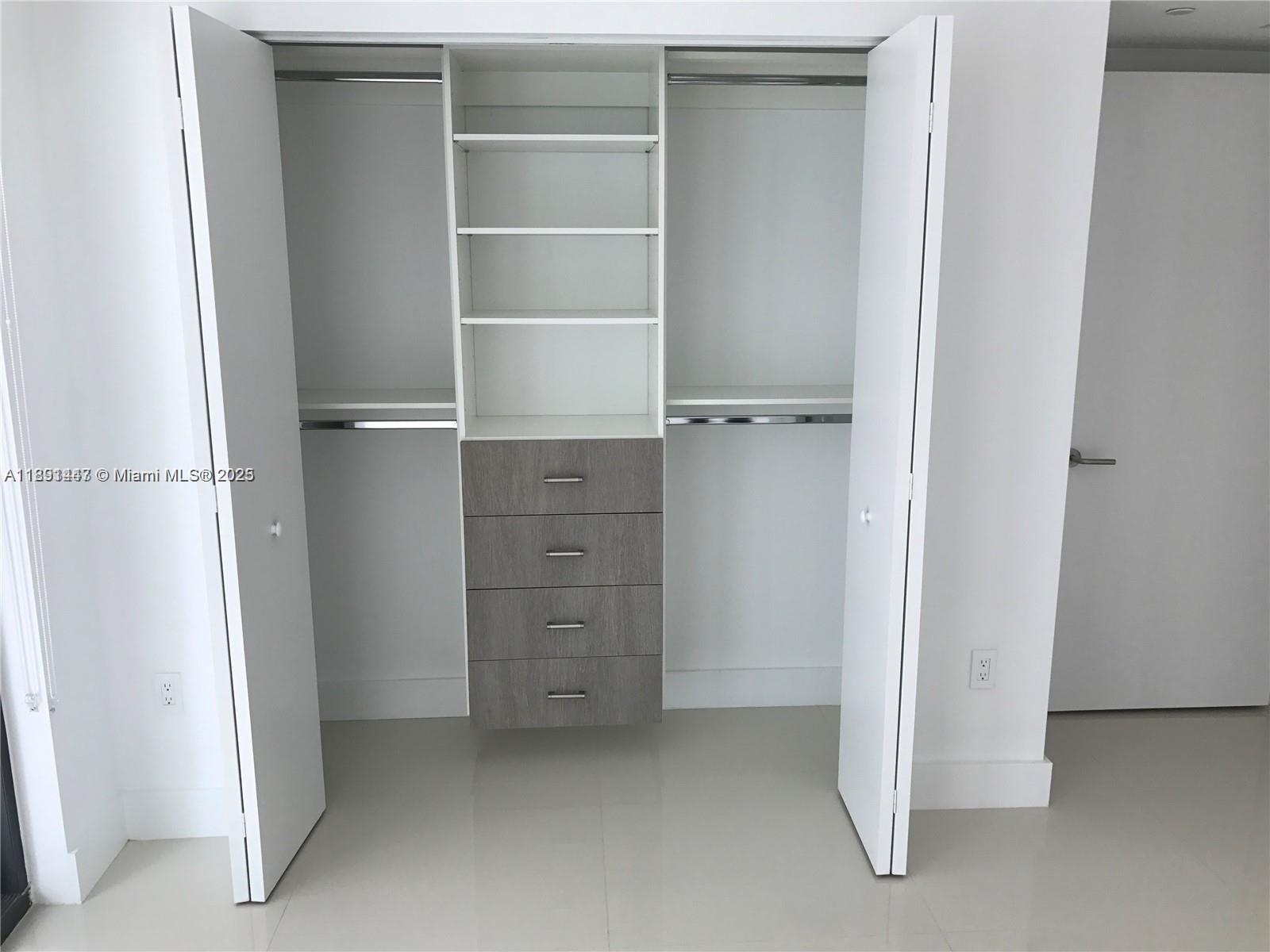 DUA Residences - Residential