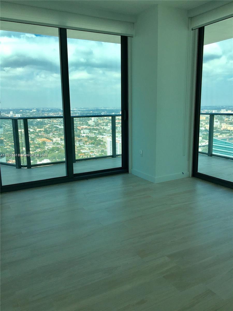 DUA Residences - Residential