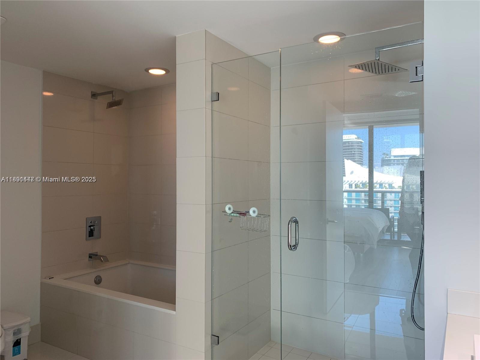 DUA Residences - Residential