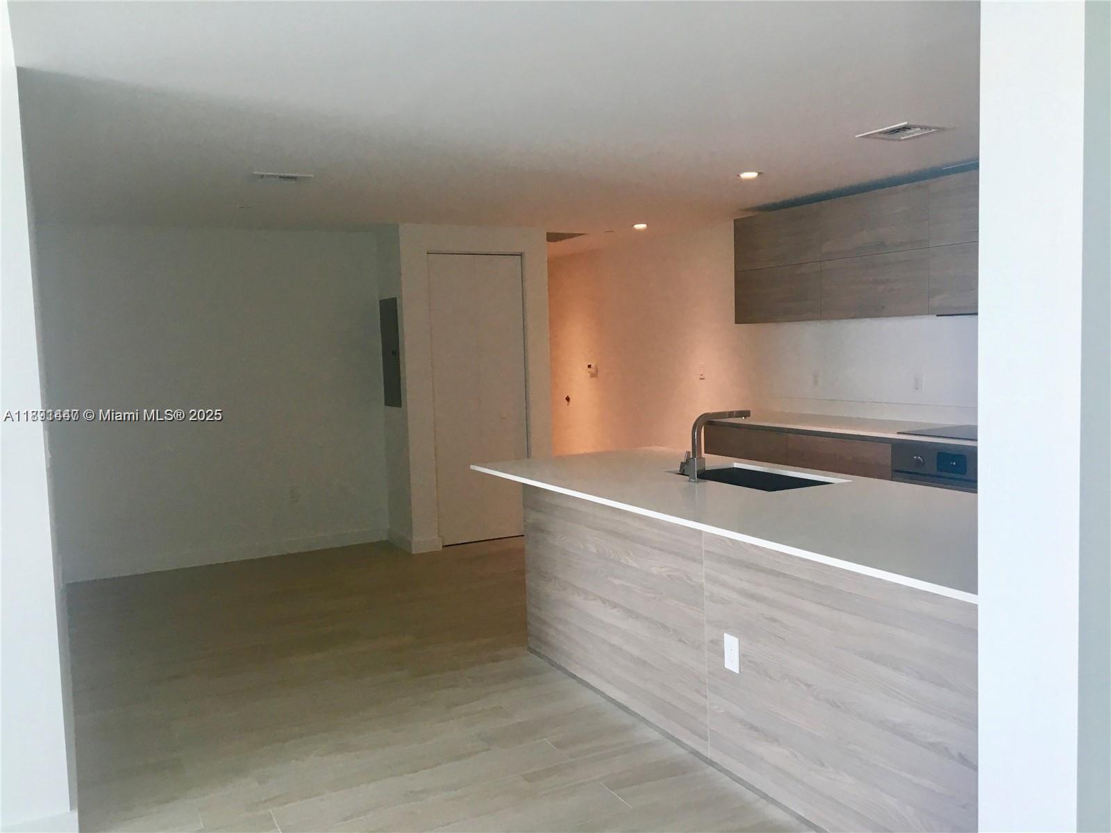 DUA Residences - Residential
