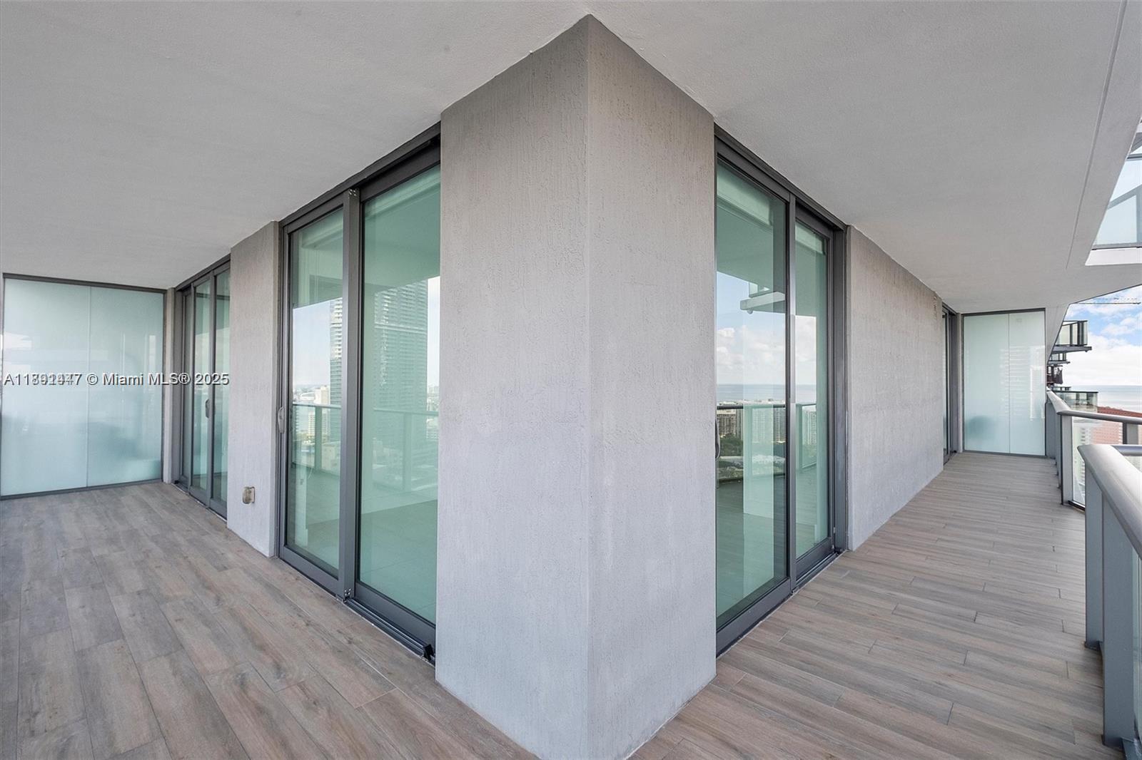 DUA Residences - Residential