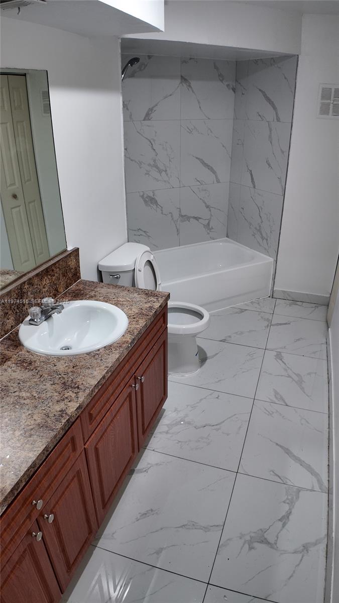 A A DOOLEY SUB - Residential Lease