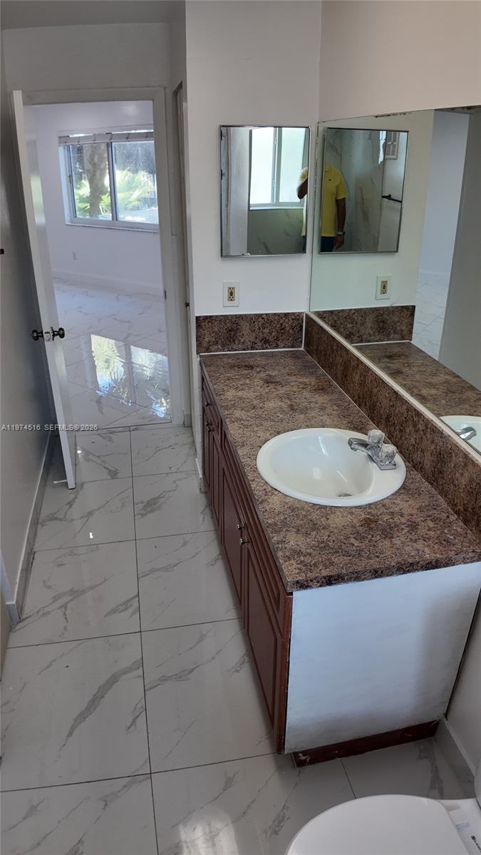 A A DOOLEY SUB - Residential Lease