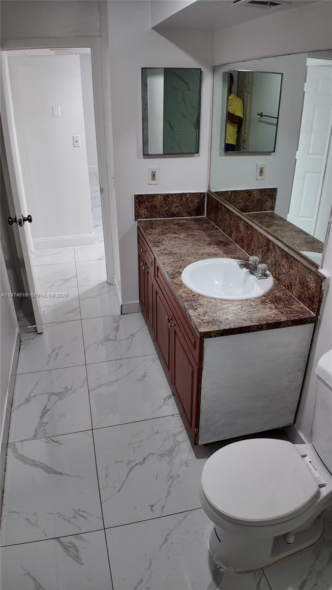 A A DOOLEY SUB - Residential Lease