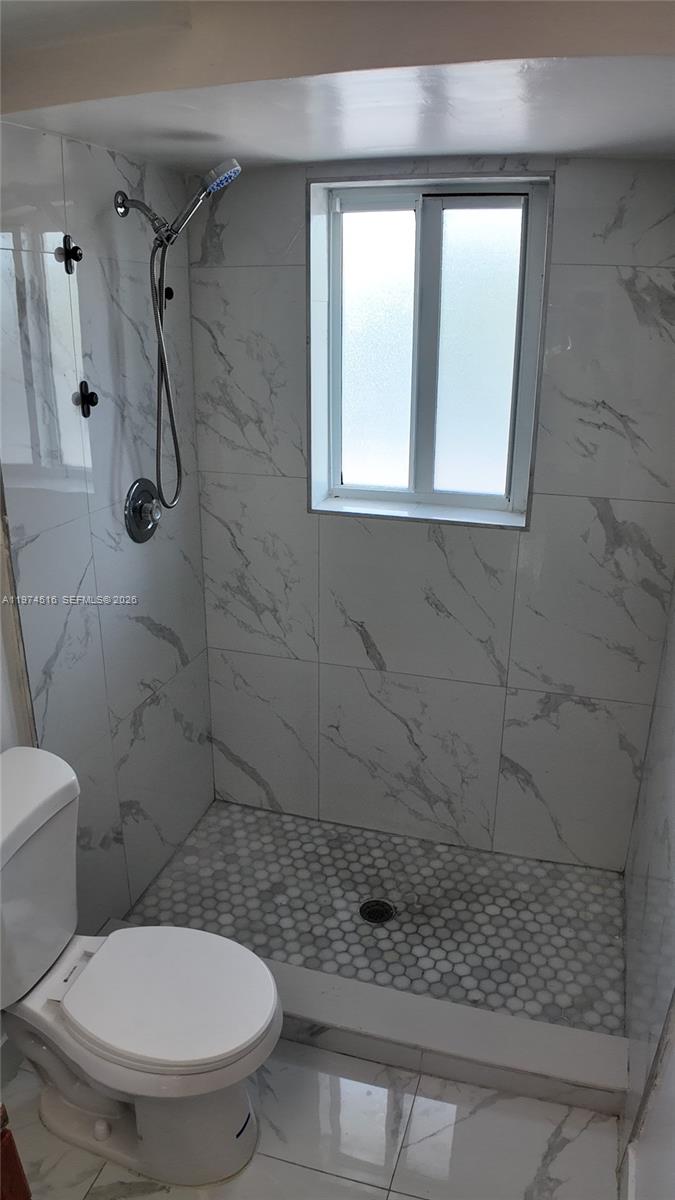 A A DOOLEY SUB - Residential Lease