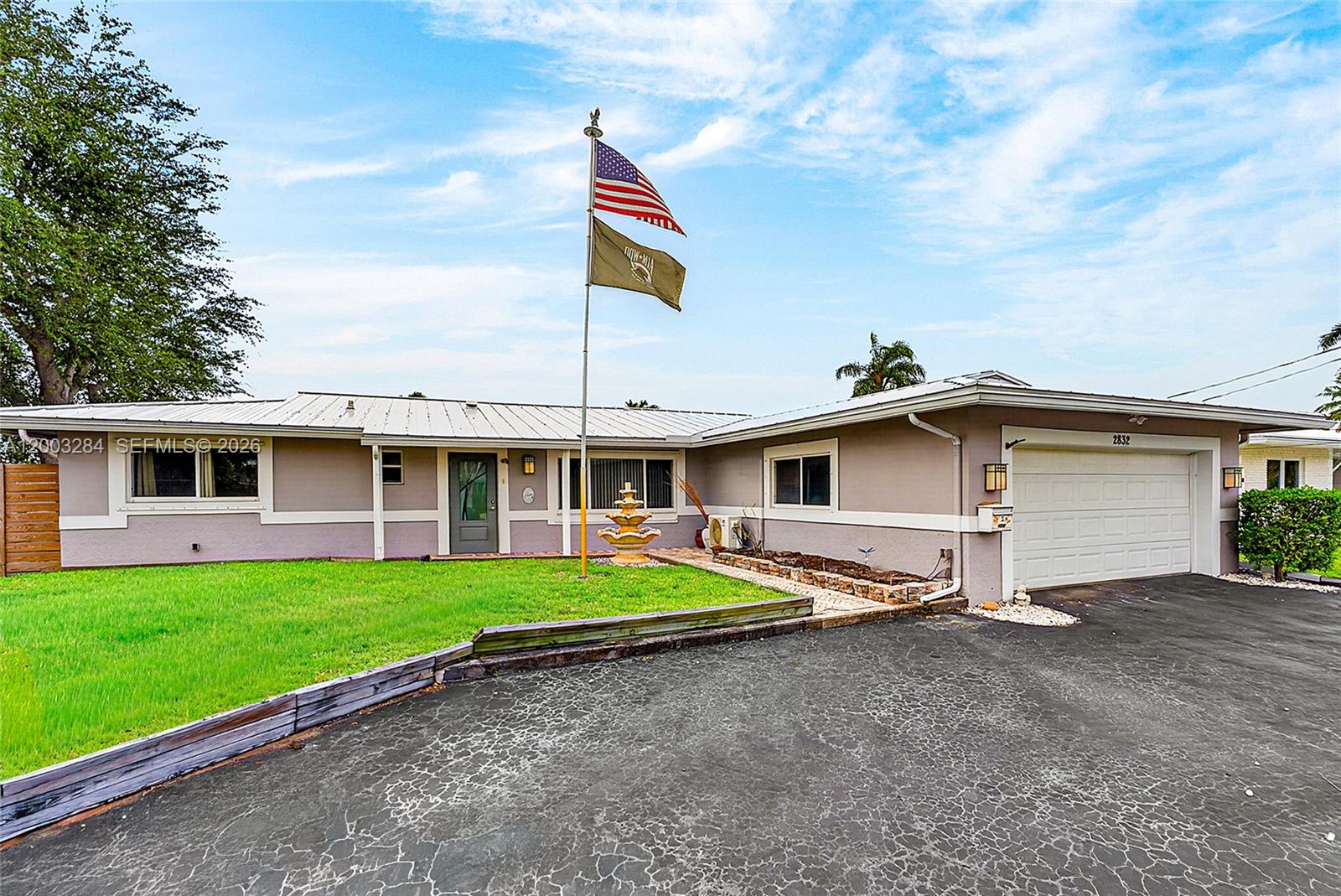 JENADA ISLE - Residential