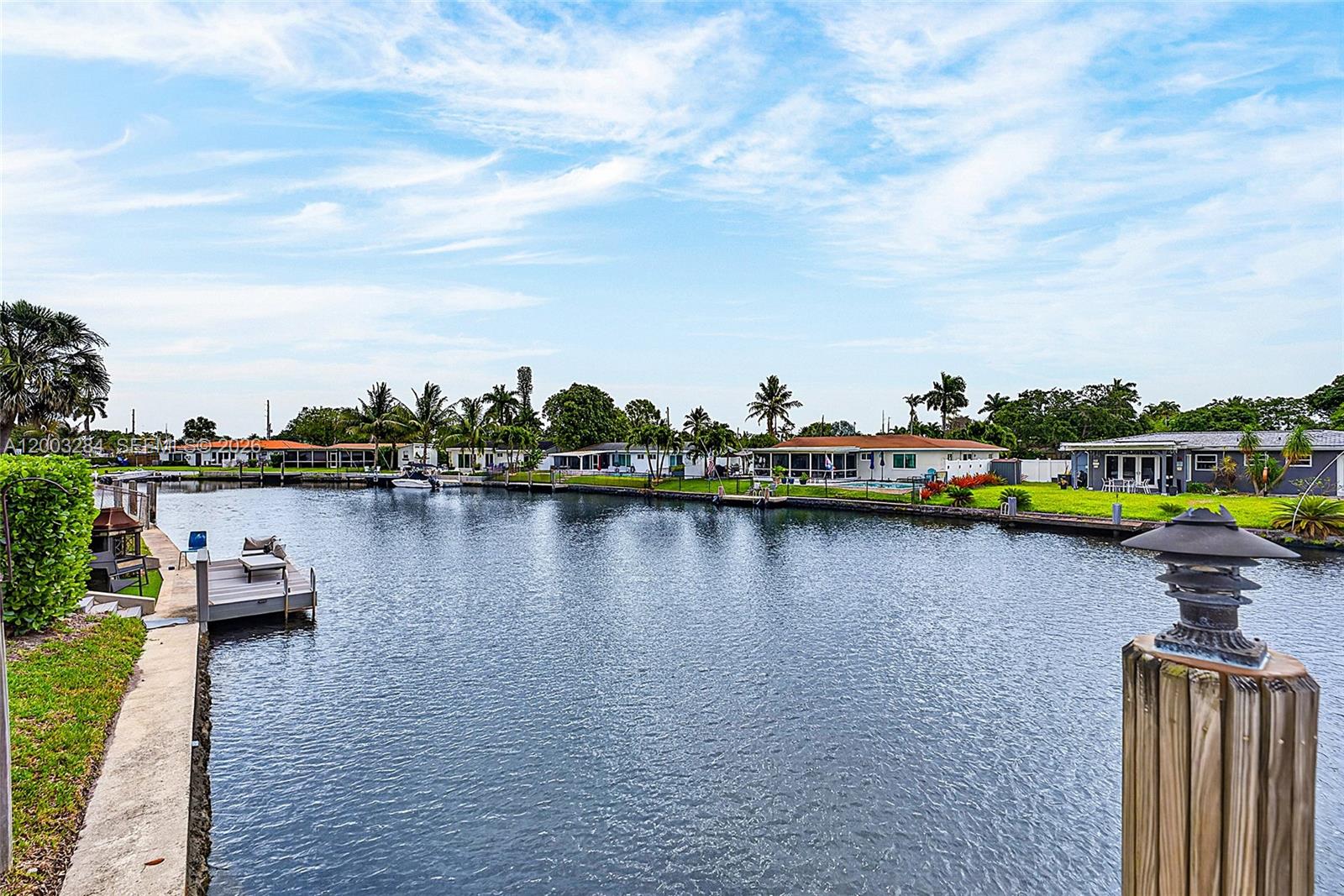 JENADA ISLE - Residential