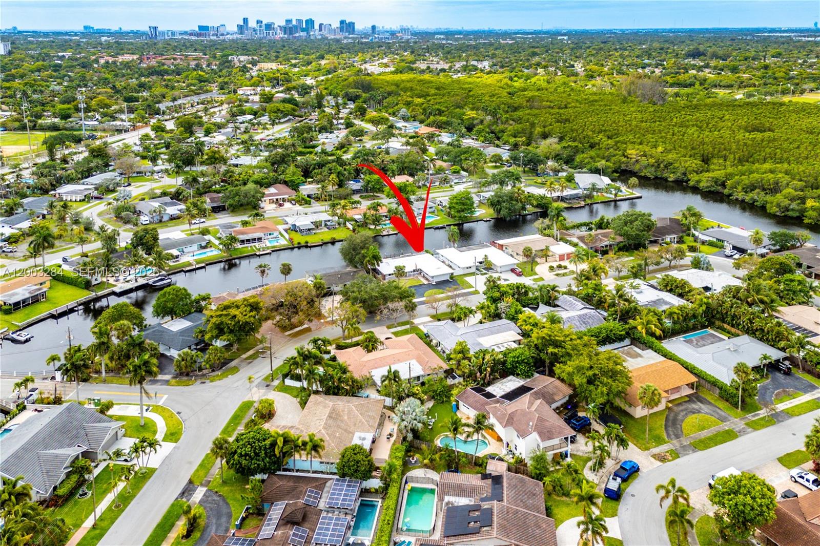 JENADA ISLE - Residential