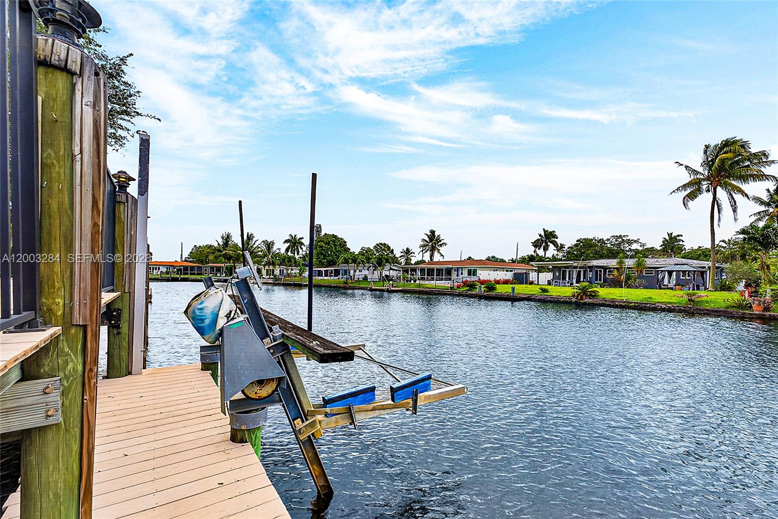 JENADA ISLE - Residential