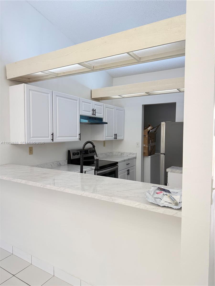 VILLAS OF DEERWOOD REPLAT - Residential