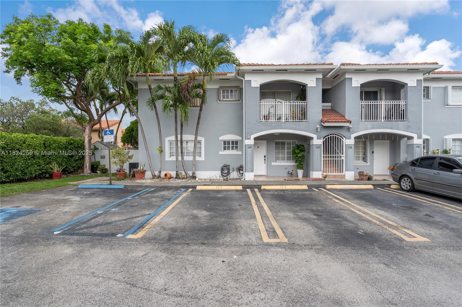Address Not Disclosed, Hialeah, Miami-Dade County, Florida - 3 Bedrooms  
2 Bathrooms - 